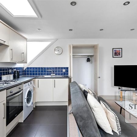 Cosy Apartment In Moulsham, Long Stays Welcome Челмсфорд Экстерьер фото